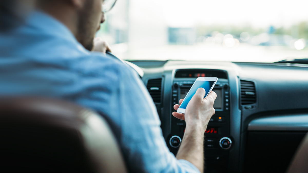 Distracted Driving can mean a ‘major’ conviction